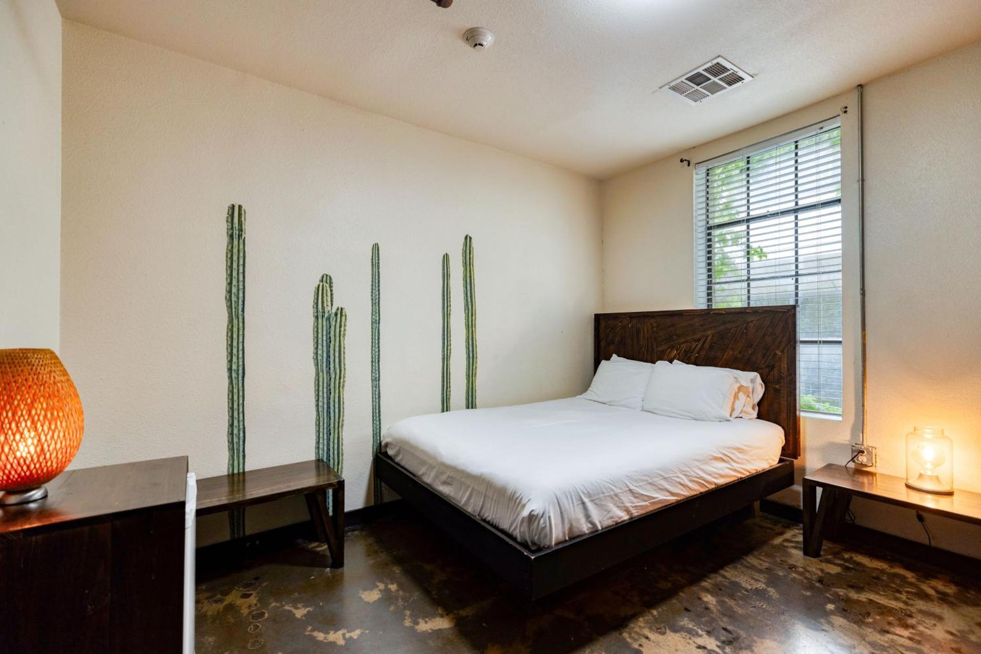 Firehouse Hostel (Adults Only) Austin Zewnętrze zdjęcie