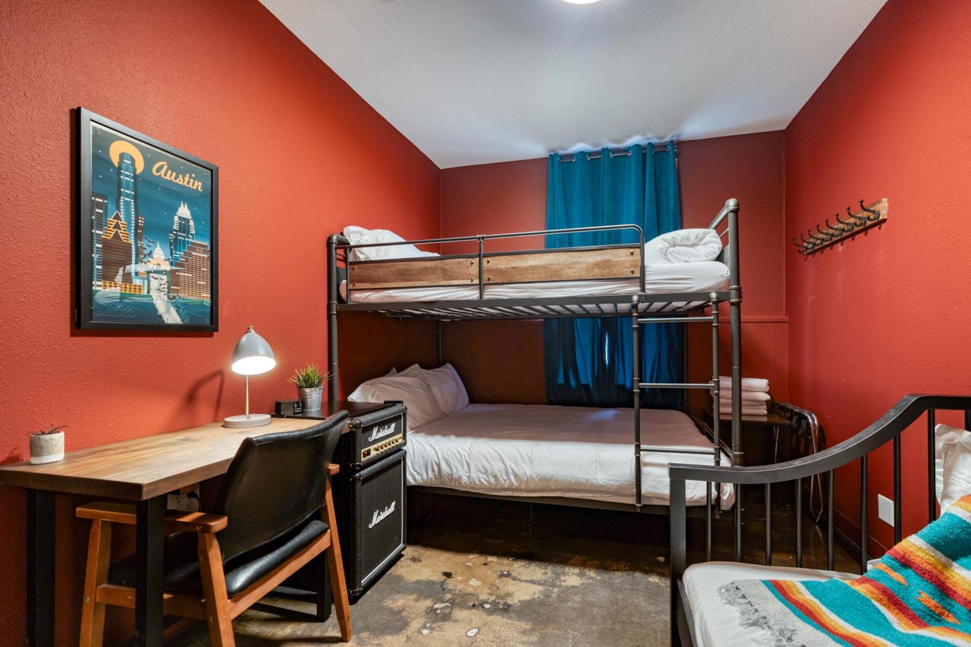 Firehouse Hostel (Adults Only) Austin Zewnętrze zdjęcie
