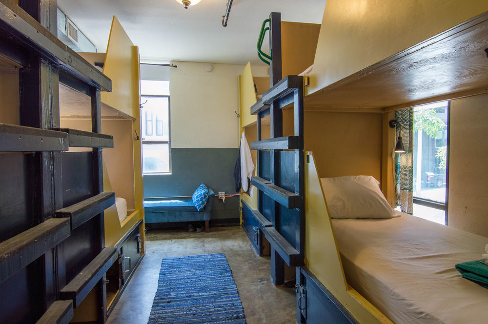 Firehouse Hostel (Adults Only) Austin Zewnętrze zdjęcie