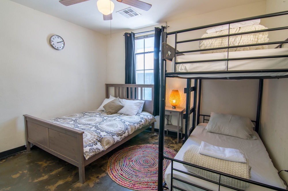 Firehouse Hostel (Adults Only) Austin Zewnętrze zdjęcie