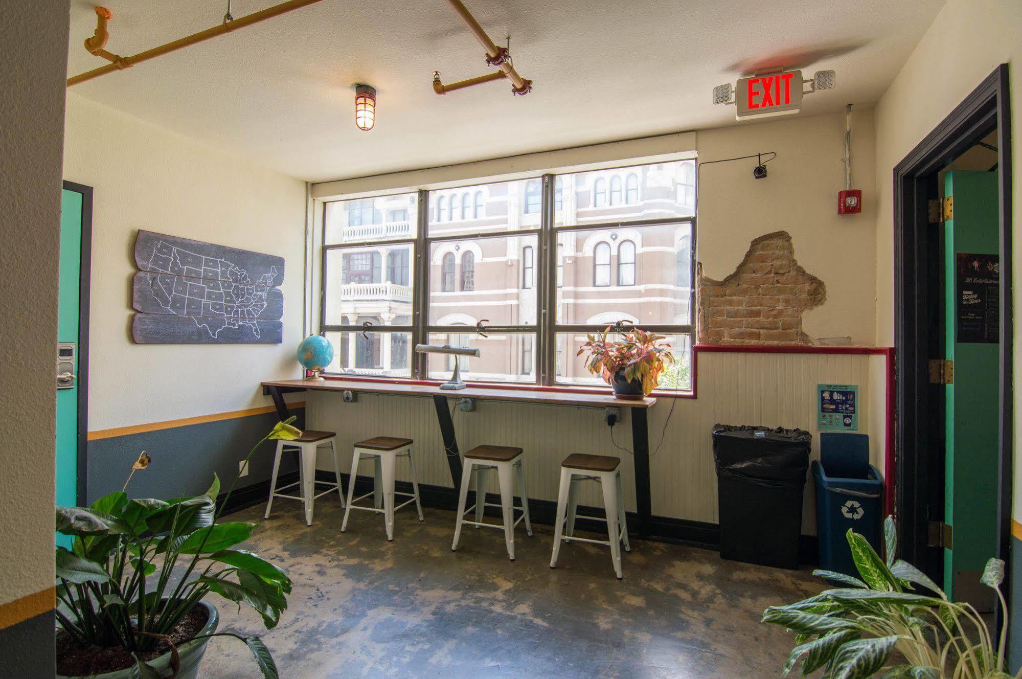 Firehouse Hostel (Adults Only) Austin Zewnętrze zdjęcie