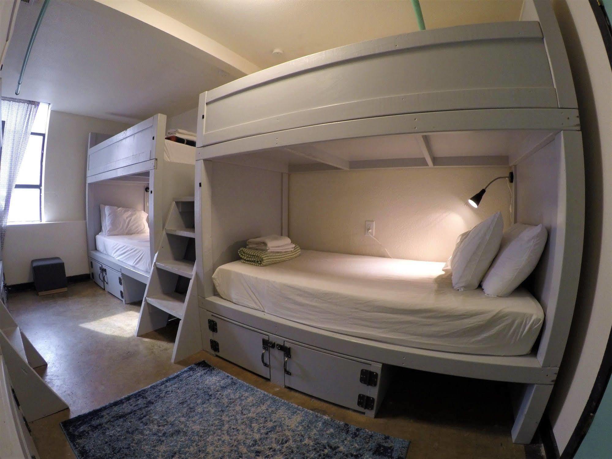 Firehouse Hostel (Adults Only) Austin Zewnętrze zdjęcie