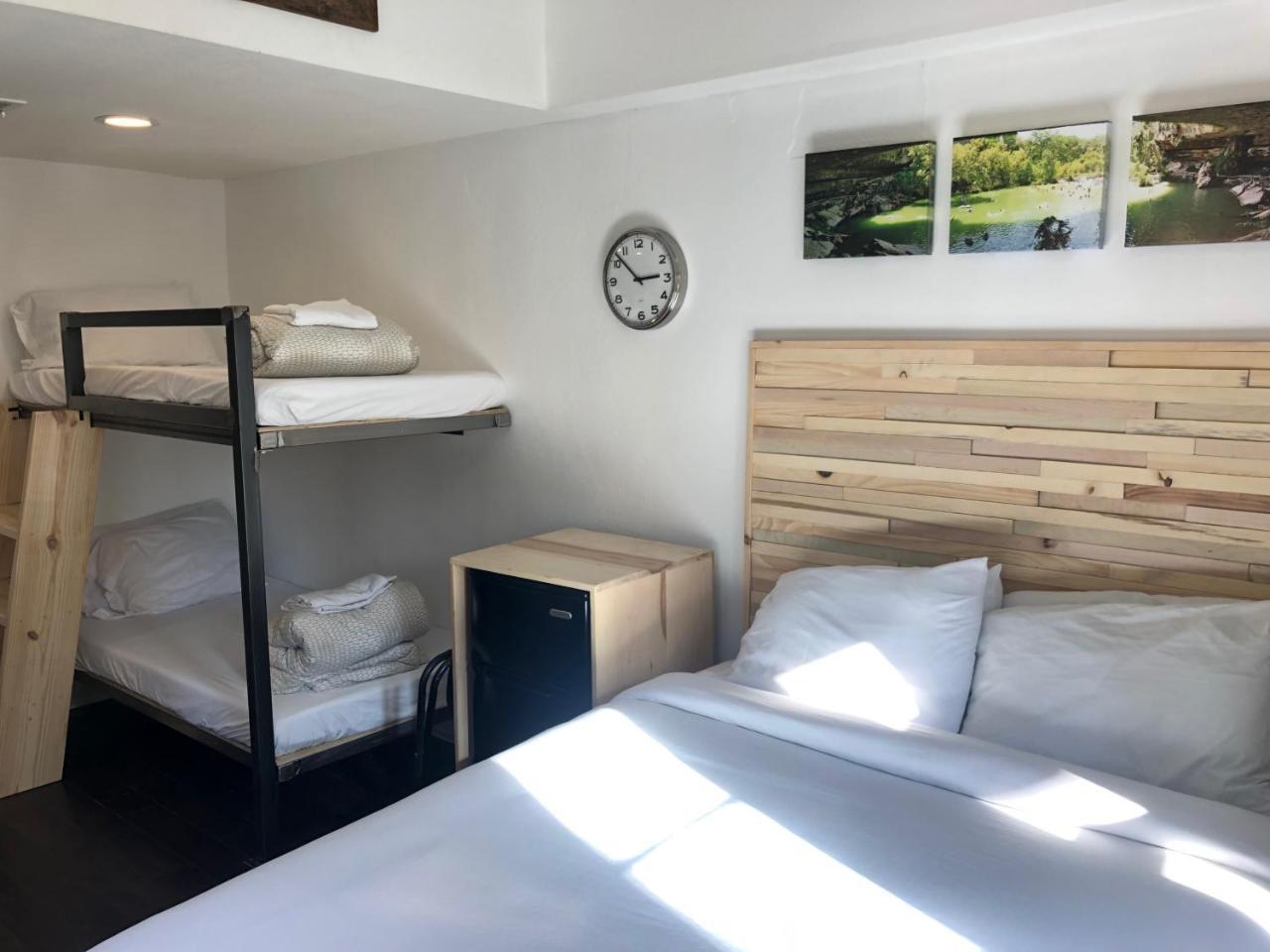 Firehouse Hostel (Adults Only) Austin Zewnętrze zdjęcie